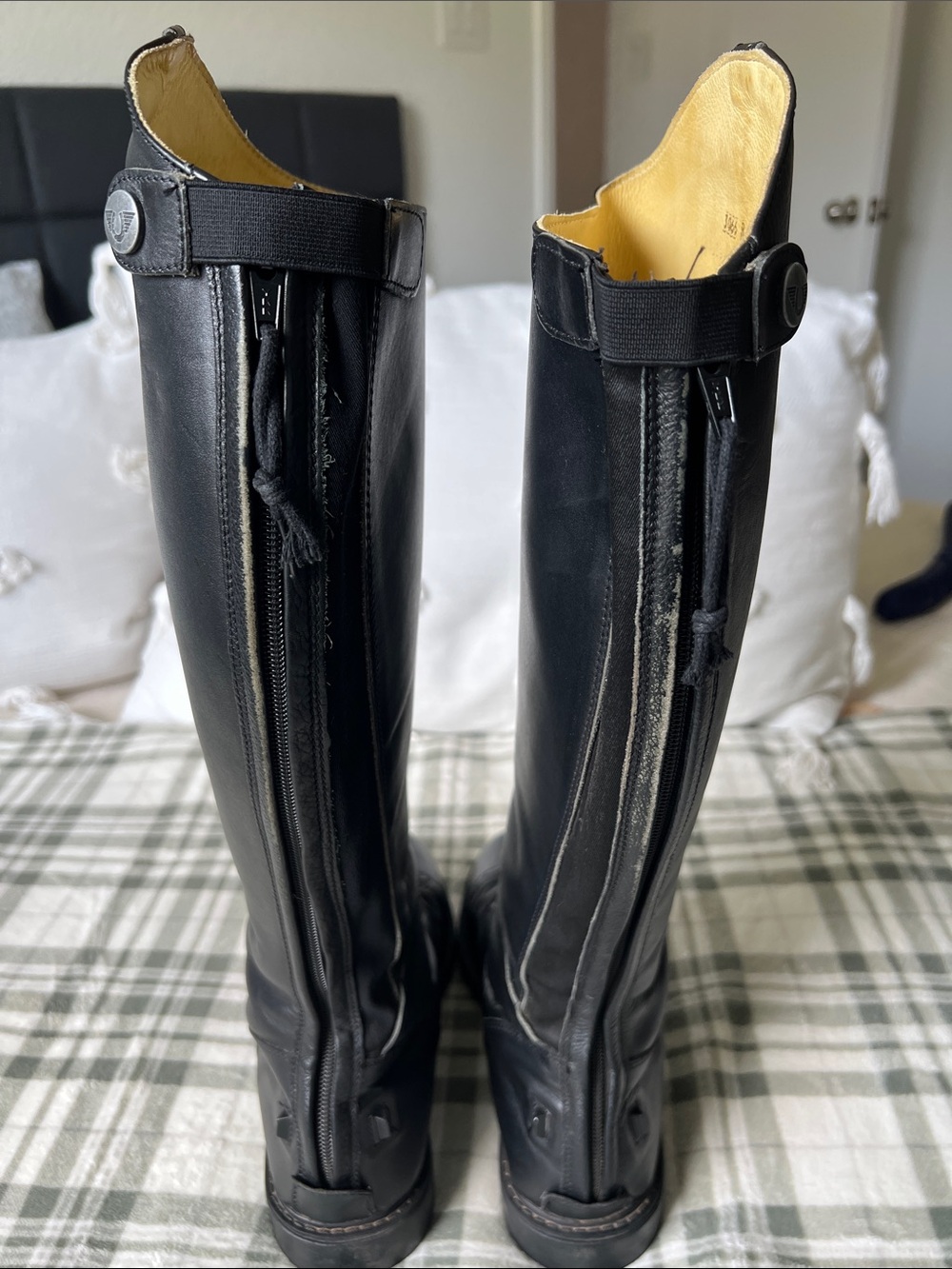 TuffRider Classic Black Tall Lace-Up Riding Boots for women - Picture 6 of 12